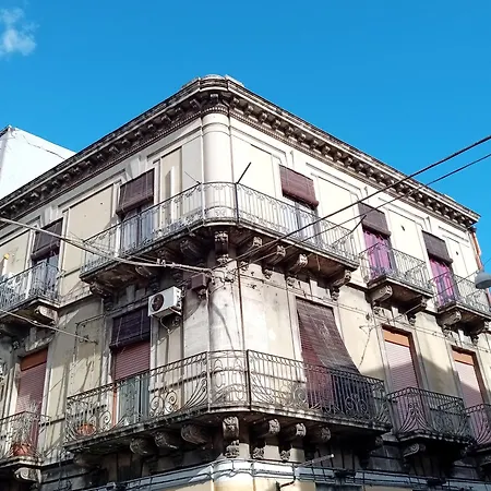 Medinat House Catania